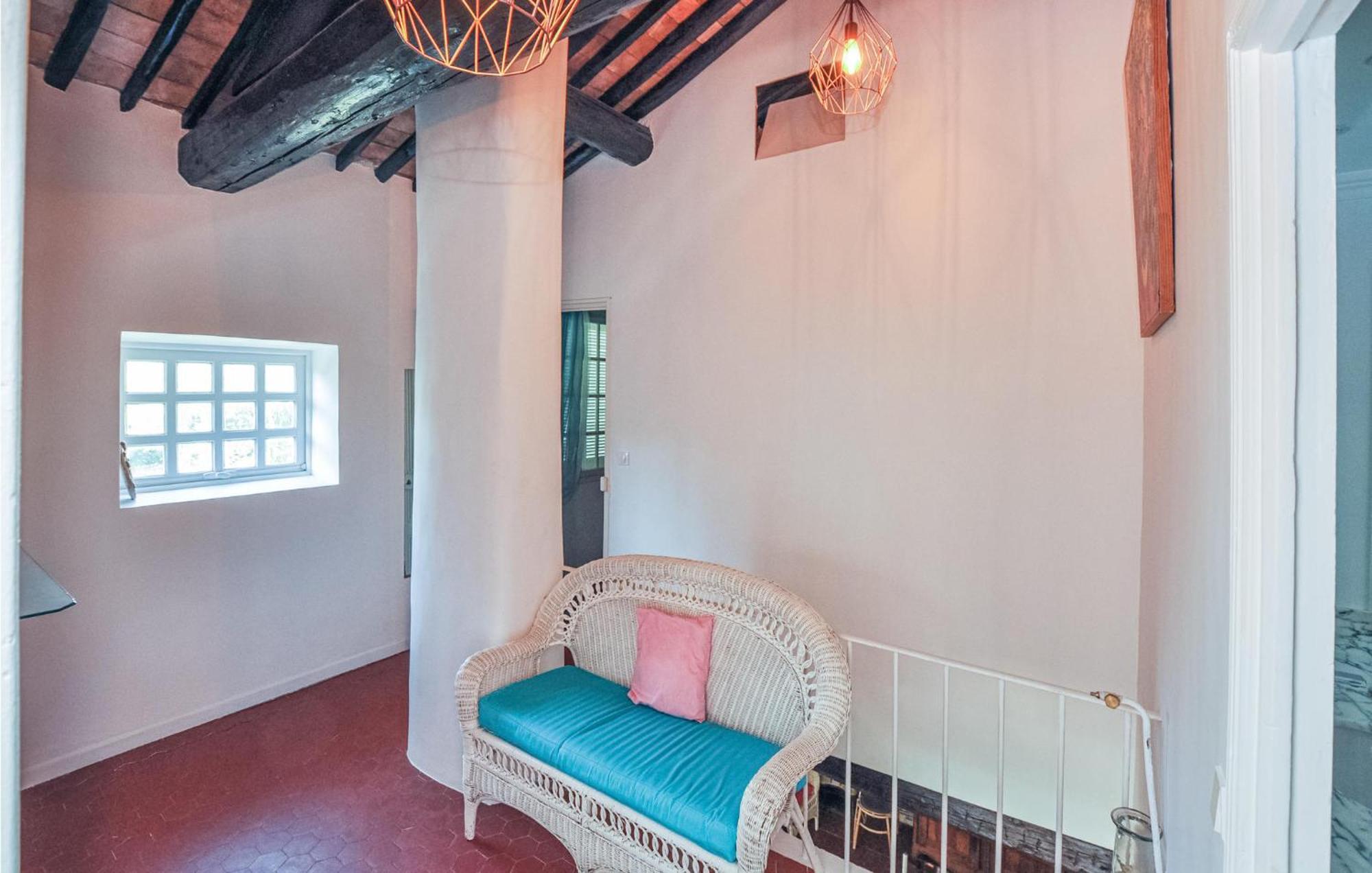 Beautiful In With Kitchen Vakantiehuis