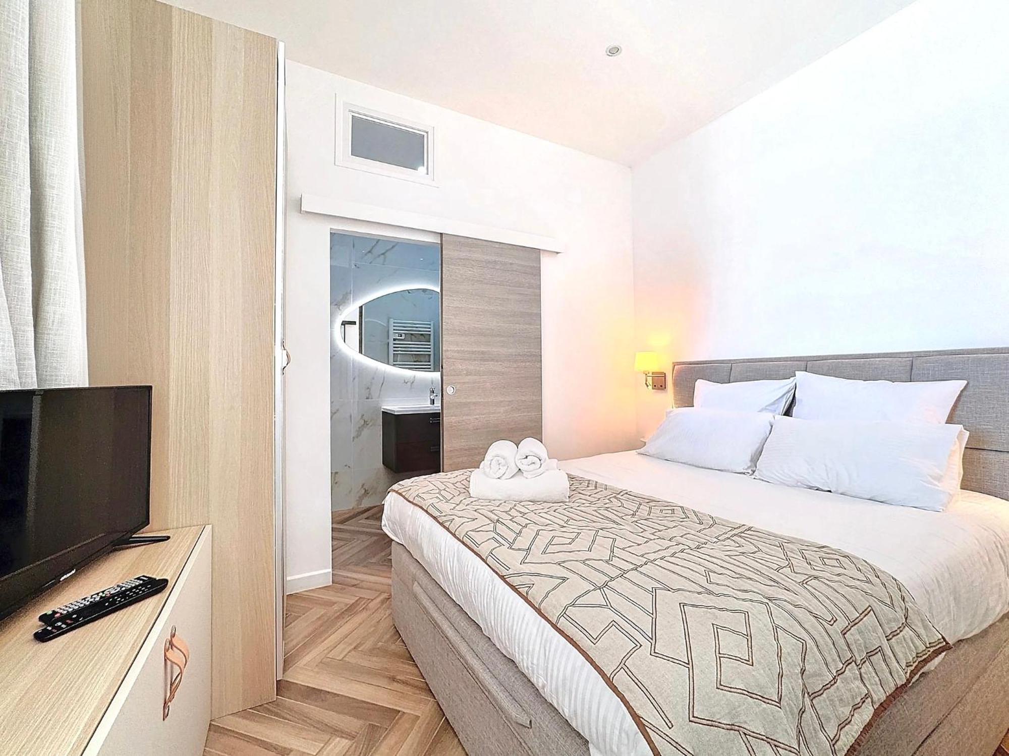 Deluxe Seaview Balcony - 2 Min Palais & Apartment Cannes