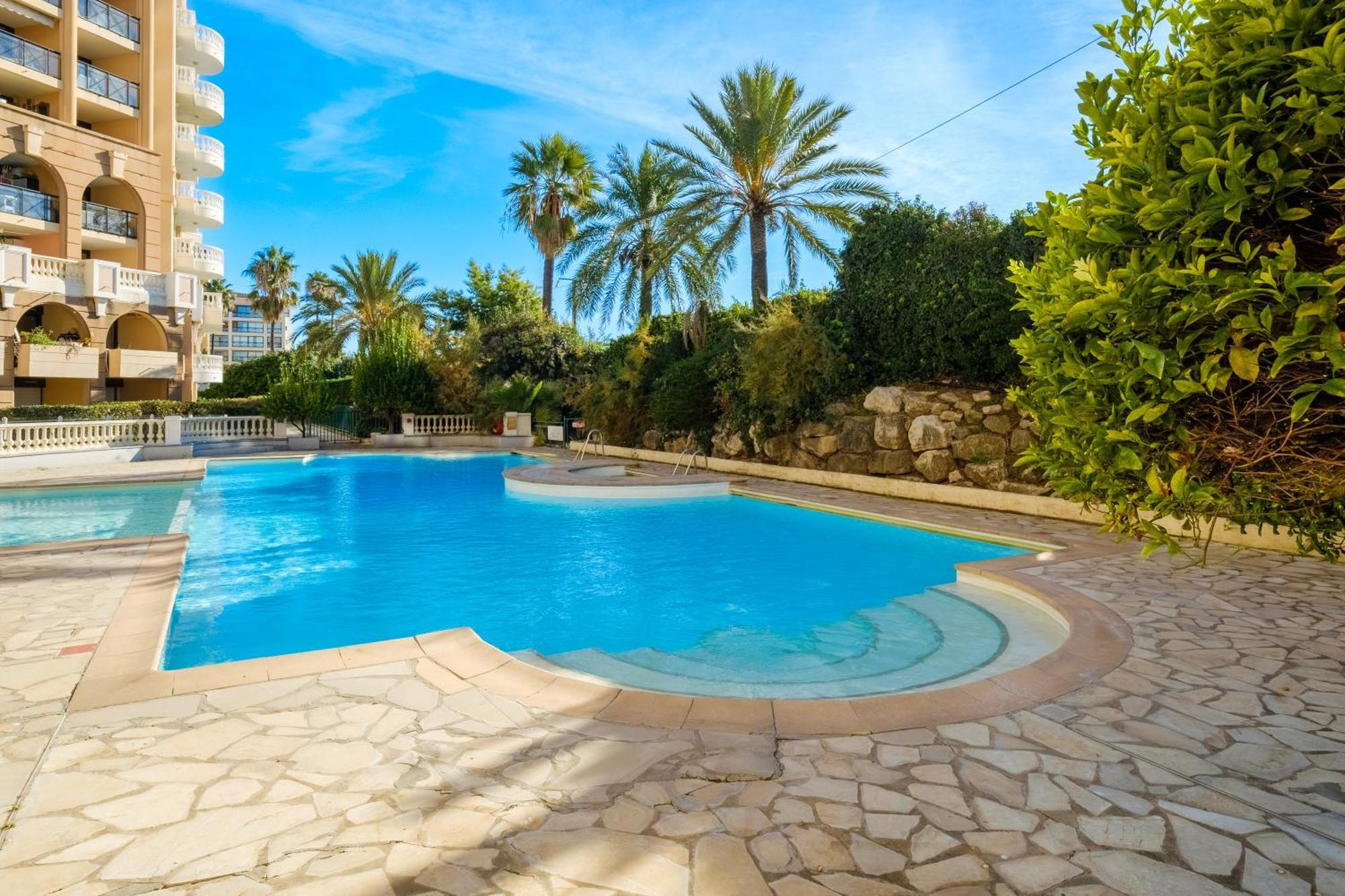 Residhotel Maupassant 2* Cannes