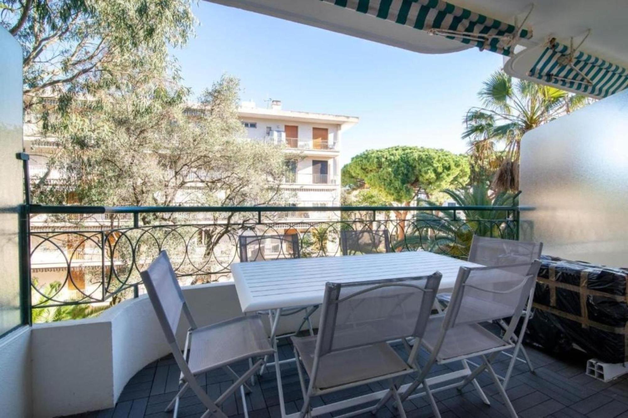 Calme Et Confortable -terrasse-