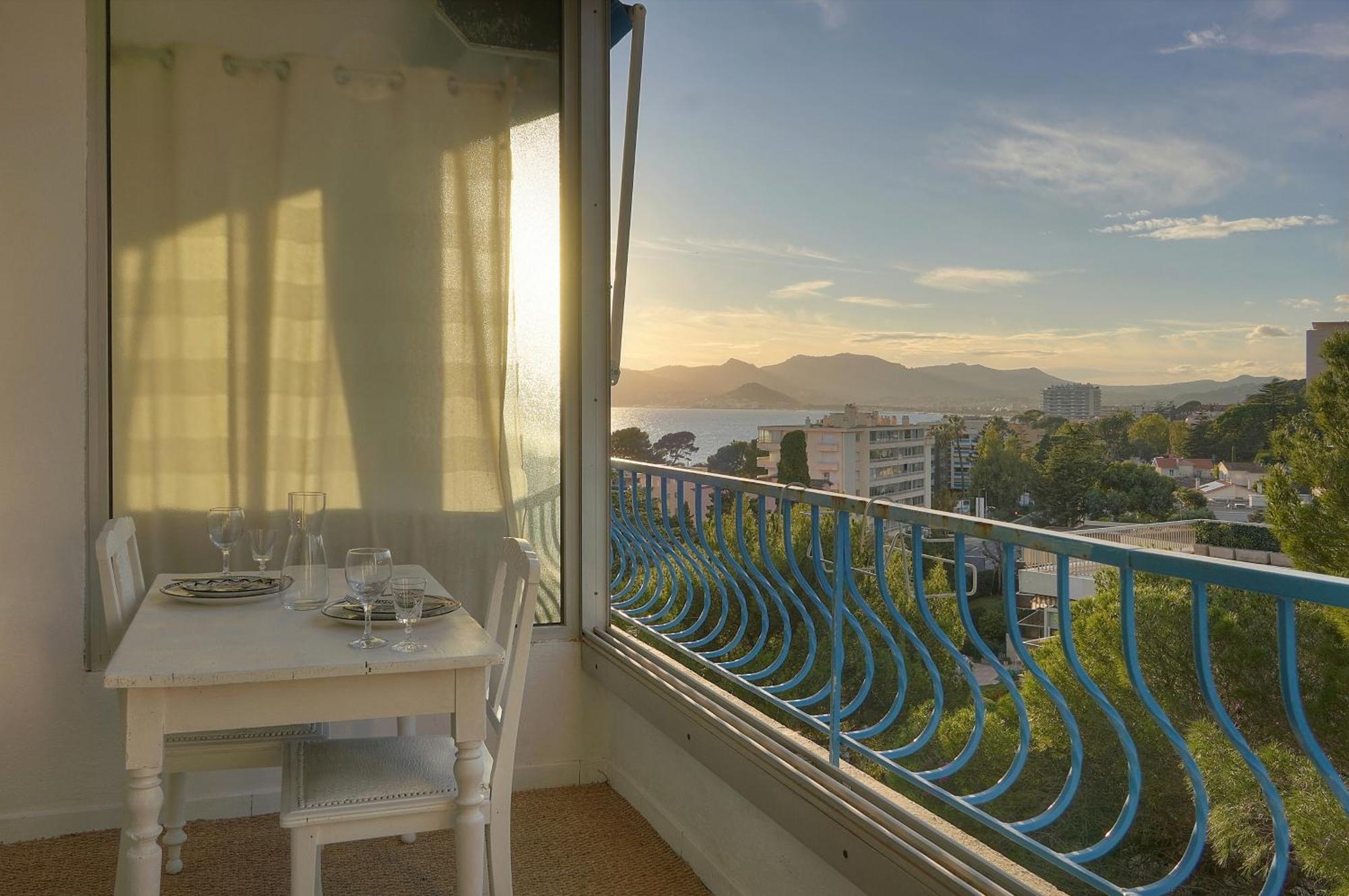 Immogroom -studio-clim-sea View Apartment Cannes