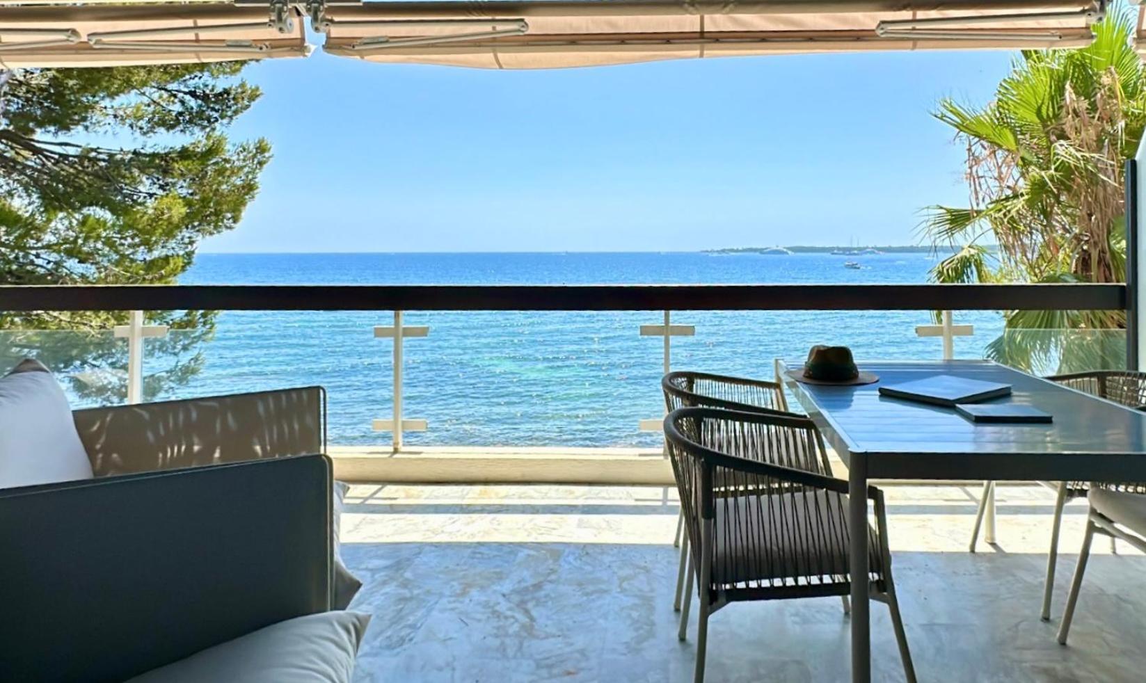 Adriana By Terry's Homes Waterfront Seaview Apartment *