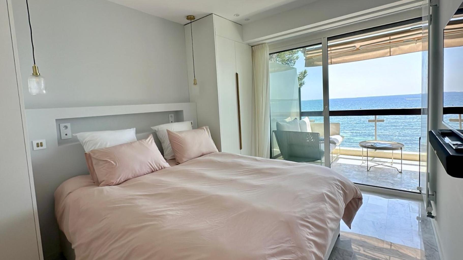 Adriana By Terry's Homes Waterfront Seaview *