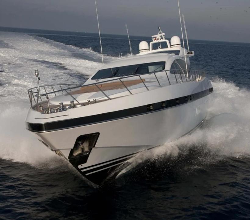 Botel Port Canto, *