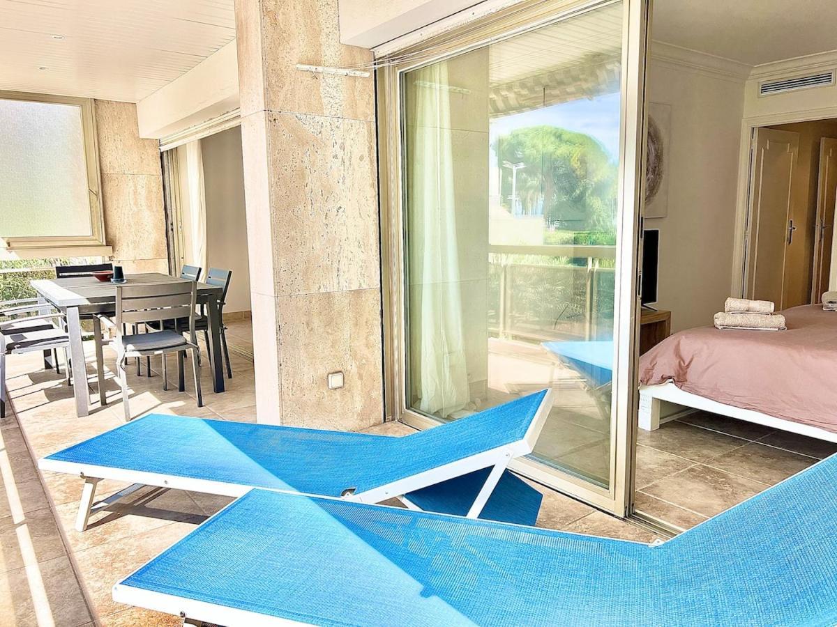 Luxurious 2-bedroom Pointe Croisette, Sea View, Private Parking Apartment Cannes