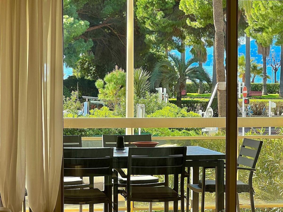 Apartment Luxurious 2-bedroom Pointe Croisette, Sea View, Private Parking Cannes