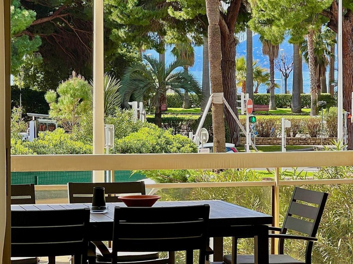 Apartment Luxurious 2-bedroom Pointe Croisette, Sea View, Private Parking Cannes