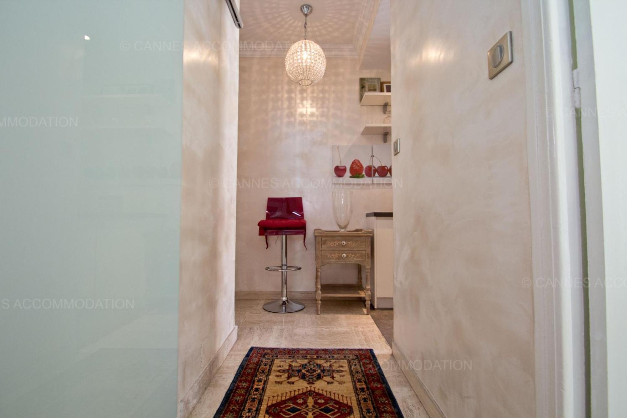 Isadora Apartment *