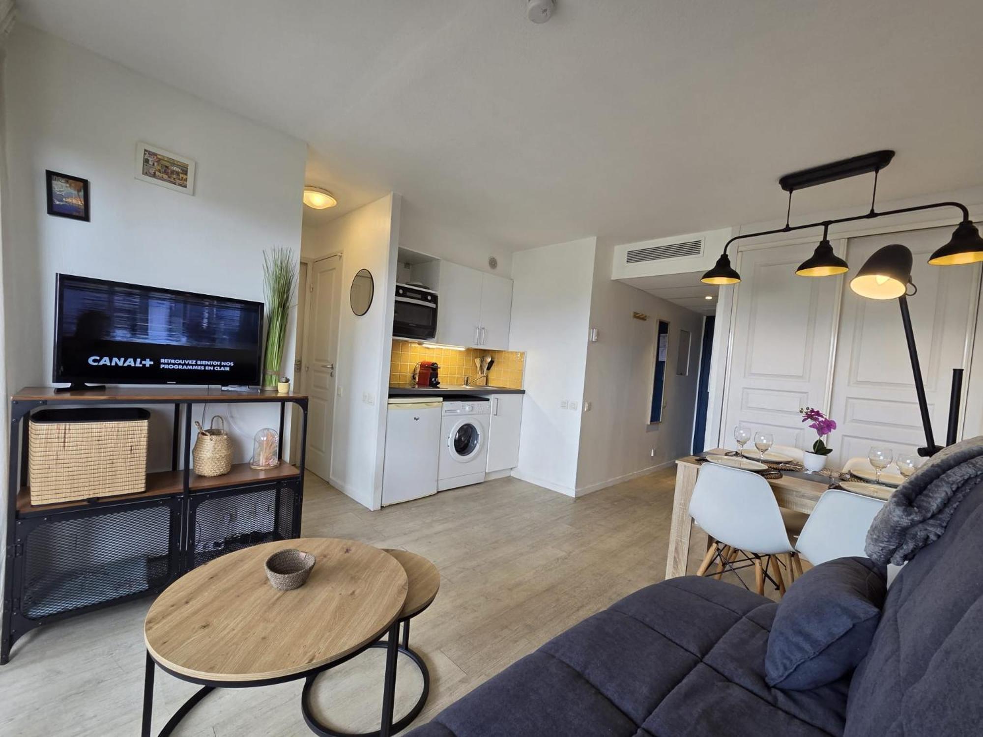 Le 468 - Balcon Vue & Piscine Cannes