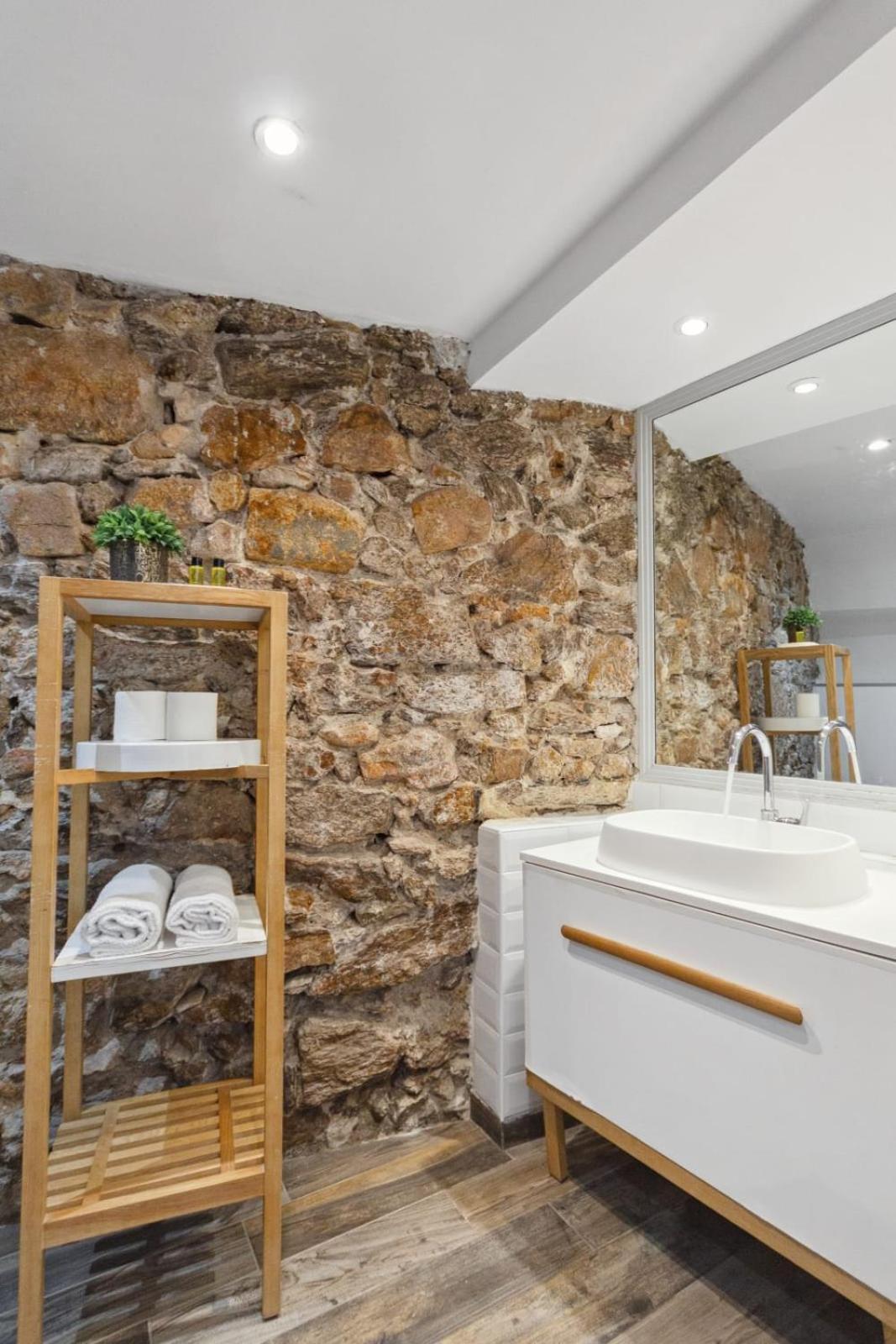 La Confidentielle - Balneo - Sauna - Hypercentre - Ac