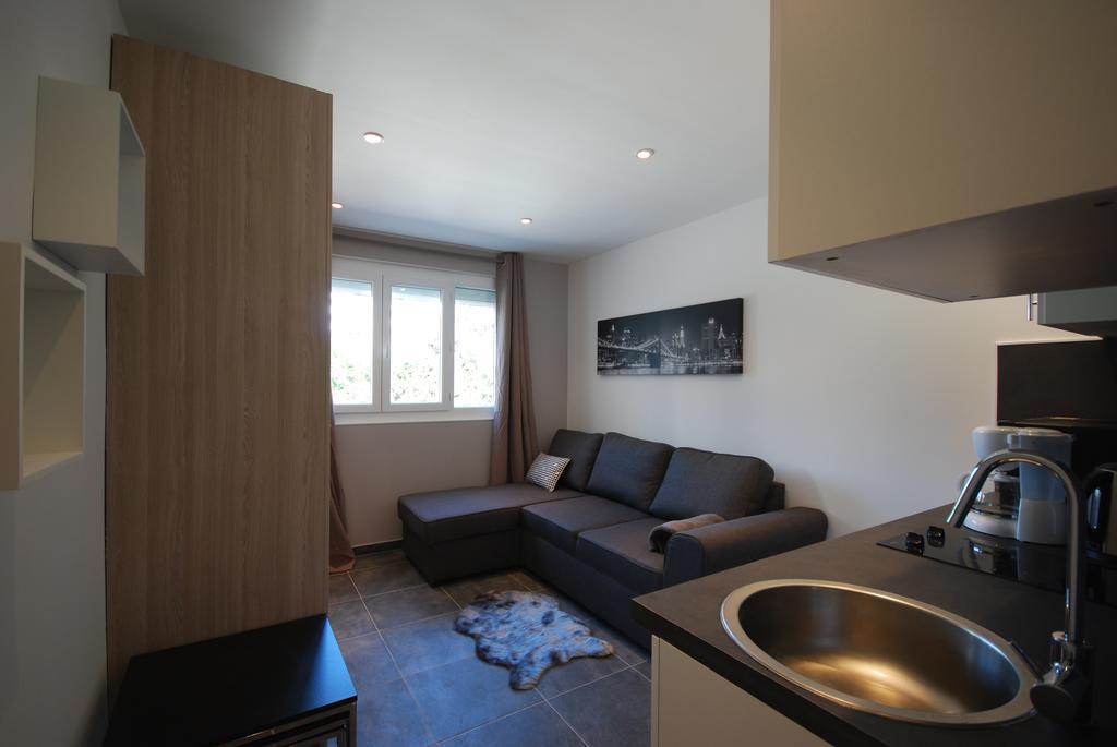 Studio Proche Hotel Martinez Apartment *