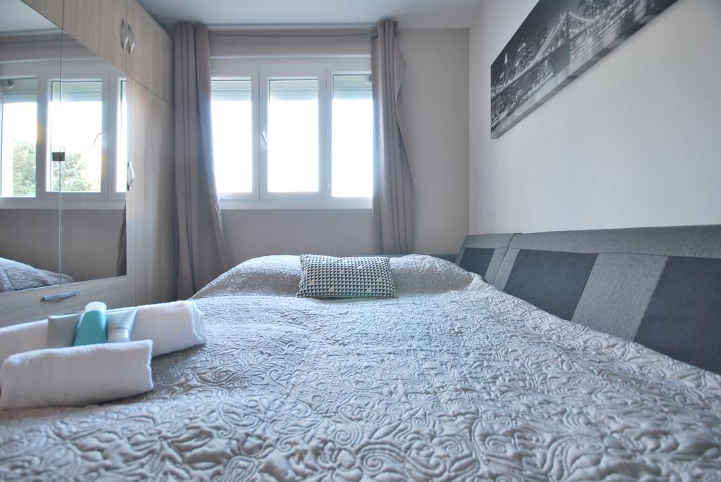 Studio Proche Hotel Martinez Apartment *
