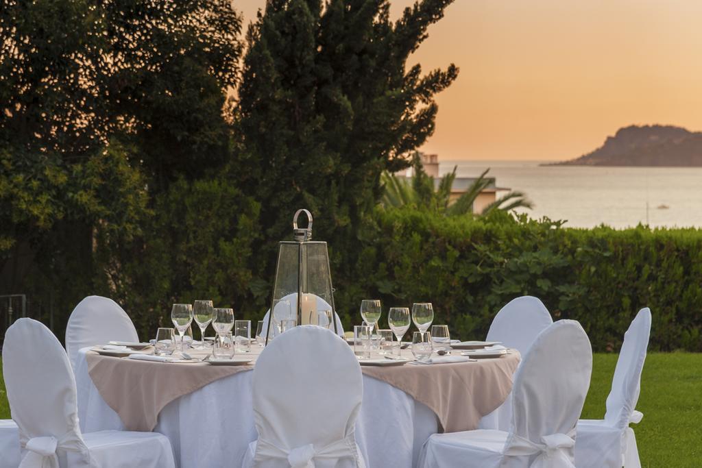Chateau De La Tour Hotel