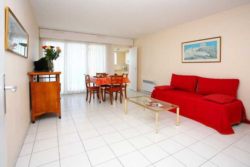 Residhotel Maupassant 2*