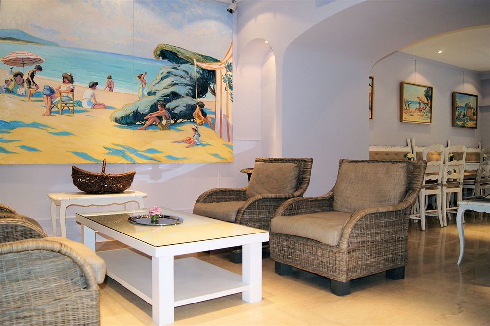 Hotel De Provence 3*