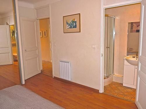 Lovely 2 Bed 2 Bath In On Rue Antibea Easy Walk To The Palais 224 Apartamento