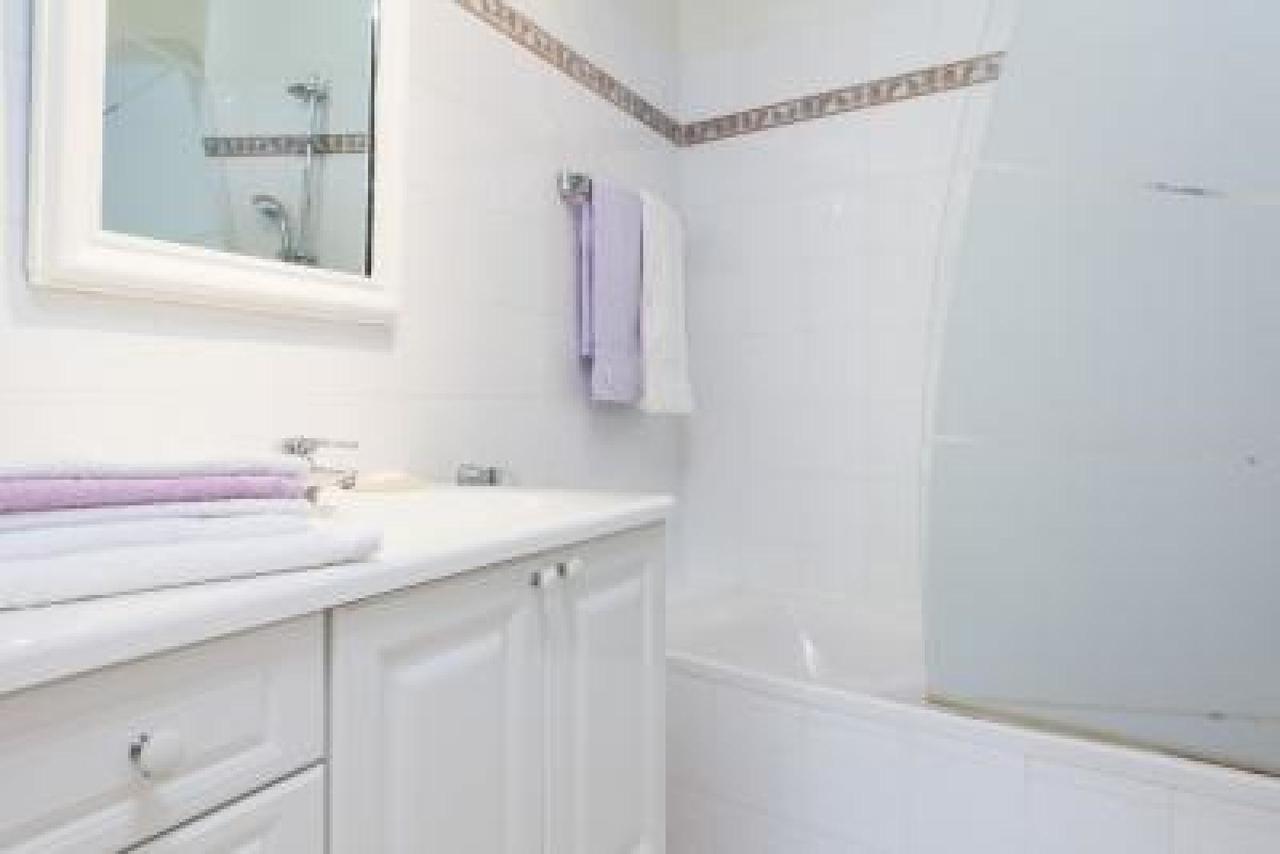 Velasquez One Bed Appartement *