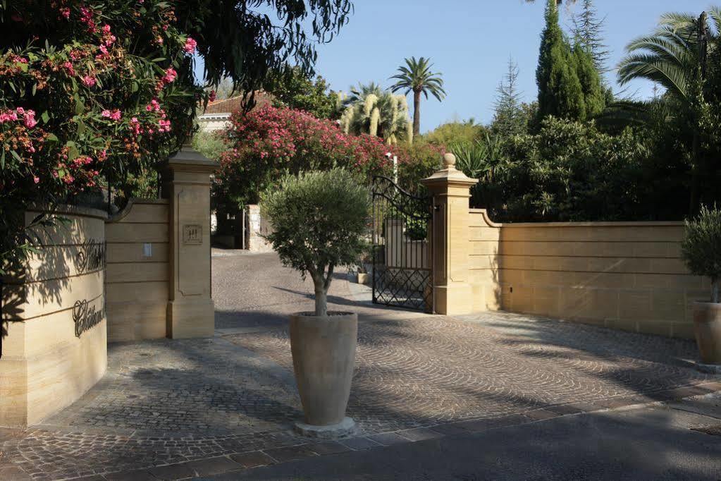 Hotel Chateau De La Tour 4*