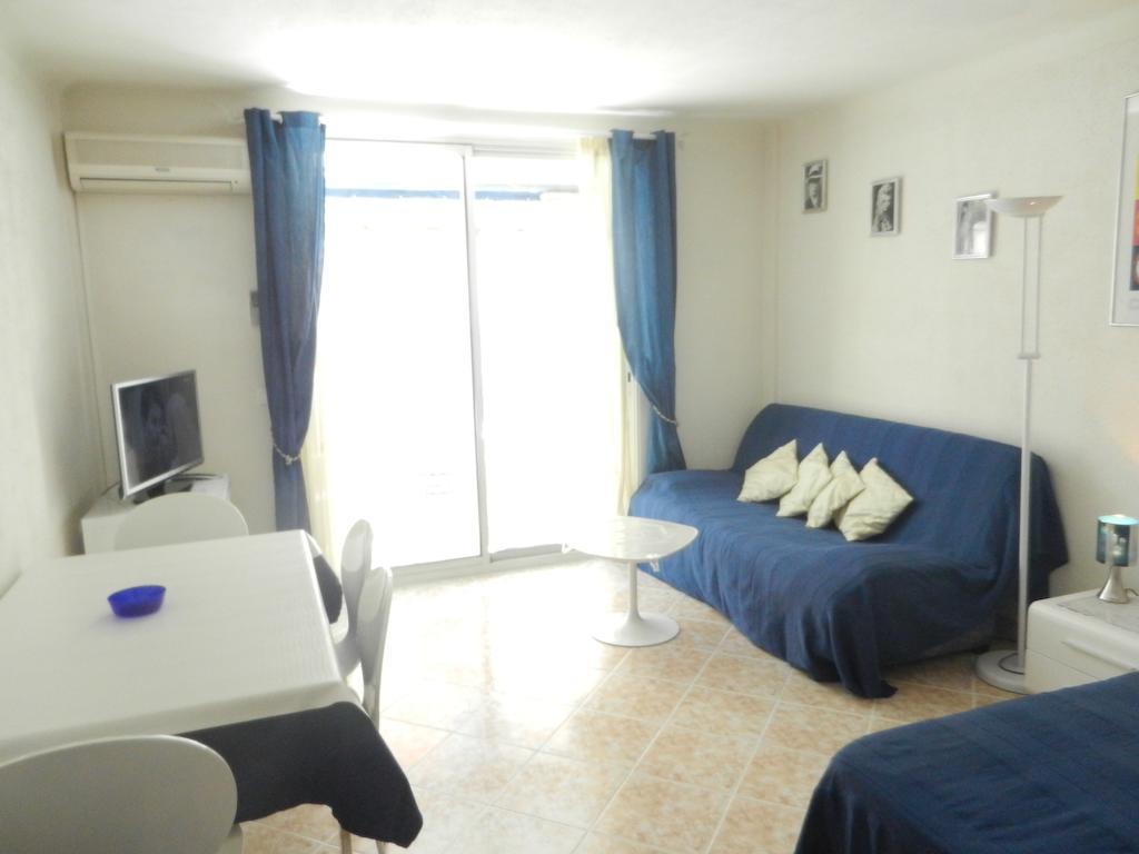 Freres Pradignac Apartment