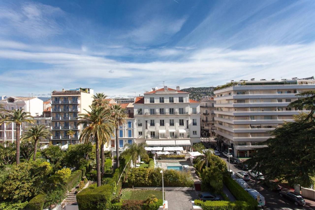 Apartment Marriott- Croisette: Superb 3 Bedrooms/ 3 Baths Cannes