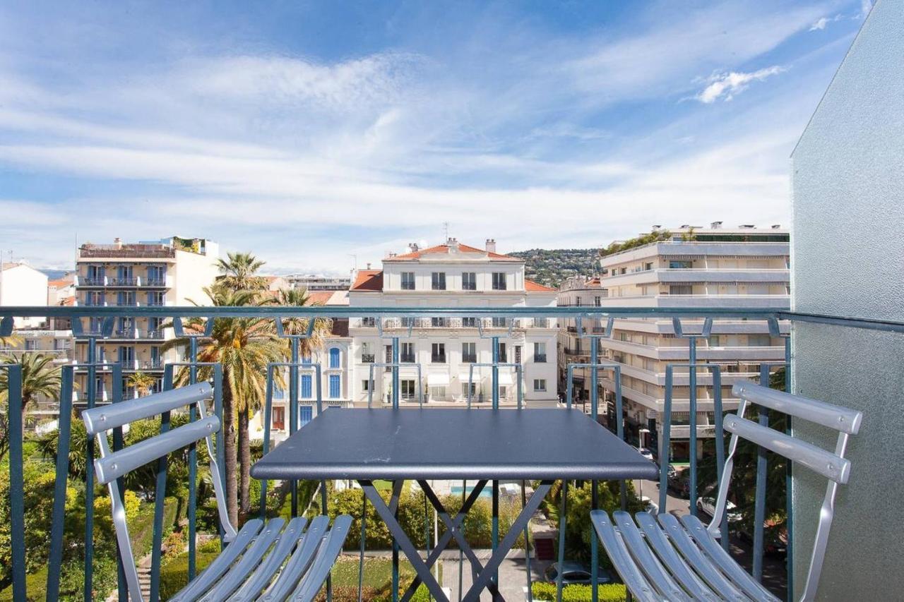 Marriott- Croisette: Superb 3 Bedrooms/ 3 Baths Apartment