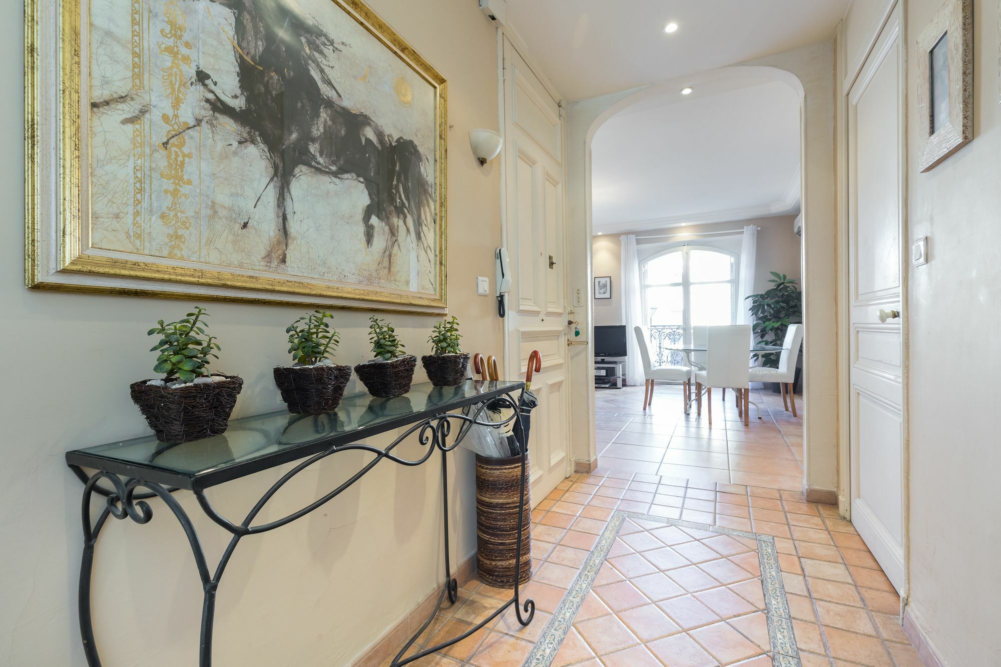 Lovely 2 Bed 2 Bath In On Rue Antibea Easy Walk To The Palais 224 * Cannes