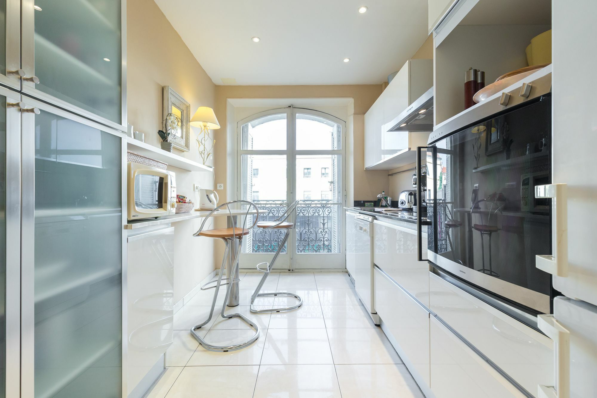 Lovely 2 Bed 2 Bath In On Rue Antibea Easy Walk To The Palais 224 Apartamento