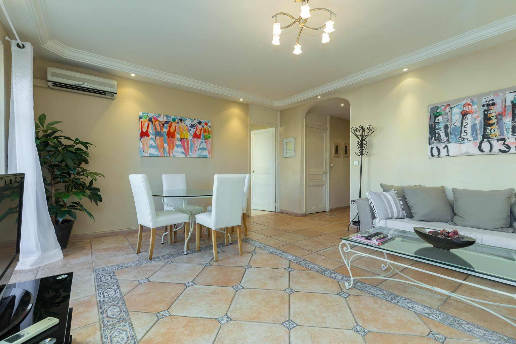 Lovely 2 Bed 2 Bath In On Rue Antibea Easy Walk To The Palais 224 Apartamento Cannes