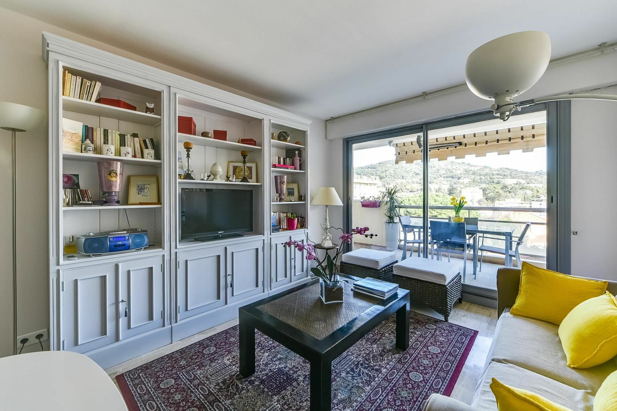 Les Elfes 2 Apartment