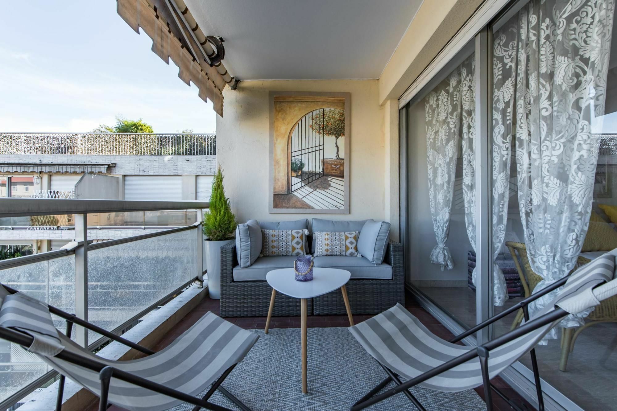 Les Elfes 2 Apartment *
