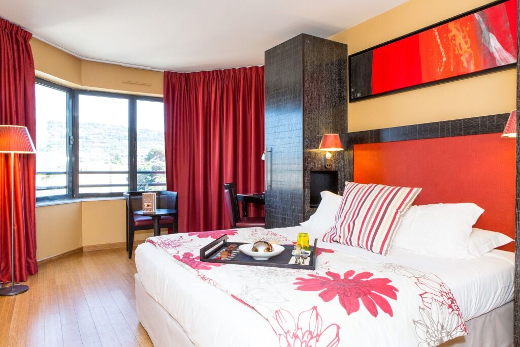 Hotel Eden & Cannes