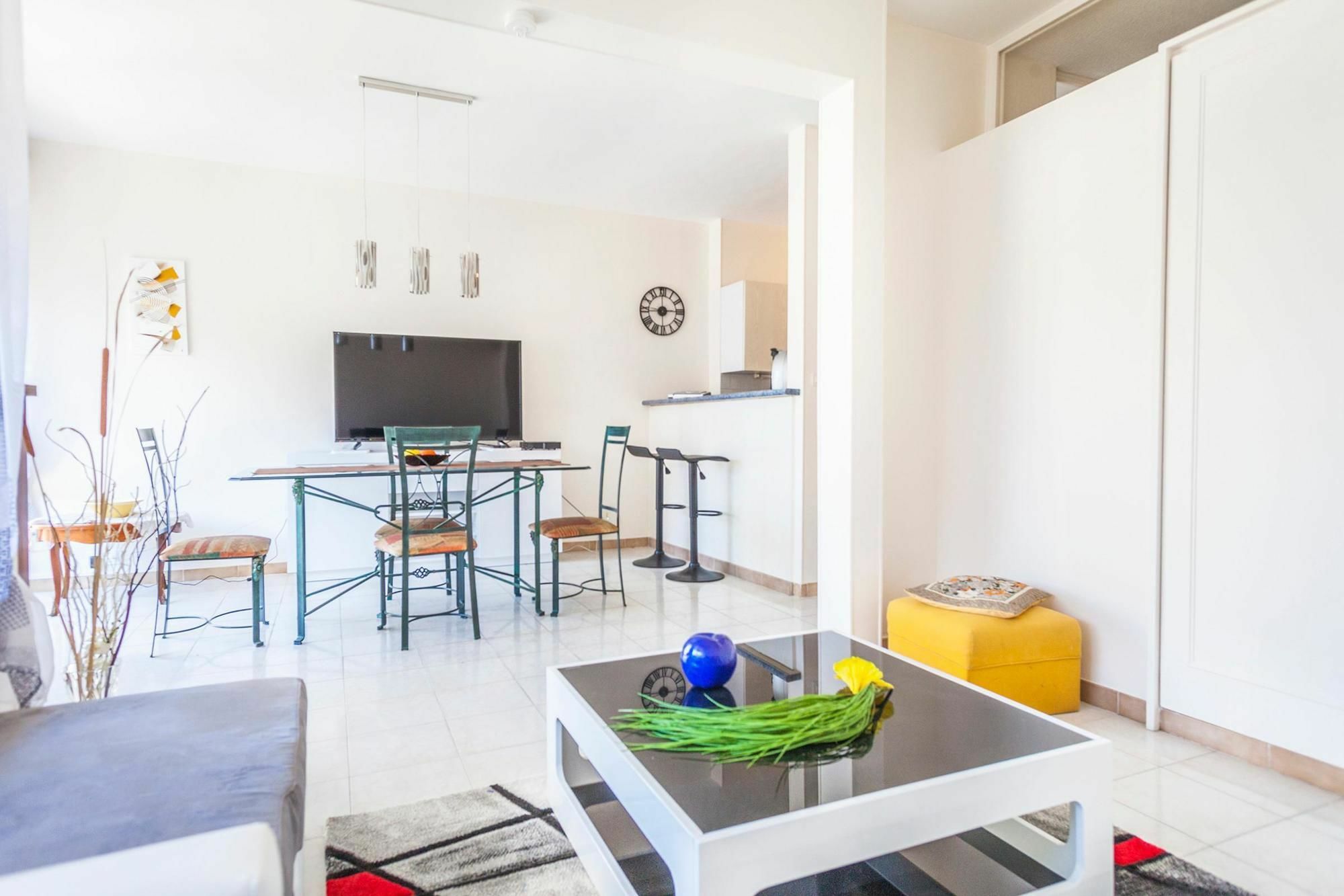 Apartment Le Colony 1 *