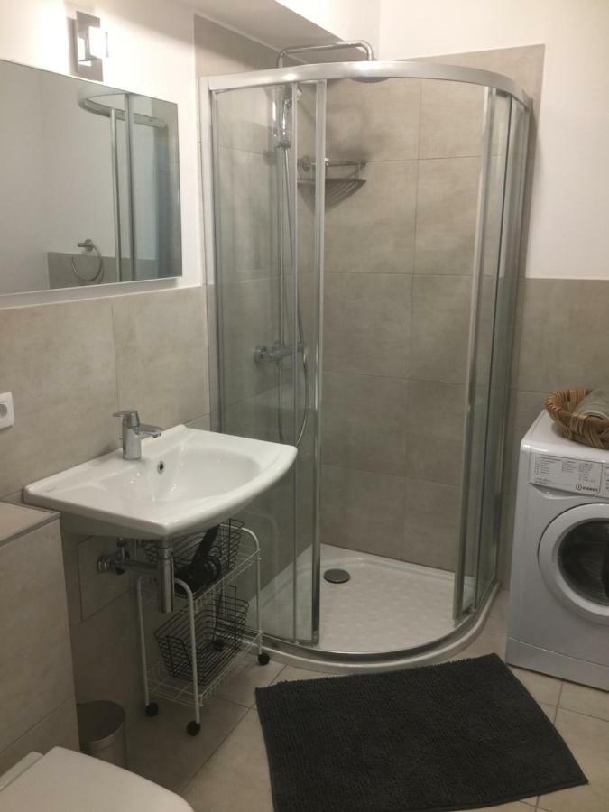 Grand Carre D'or - Les Meridiens Apartment