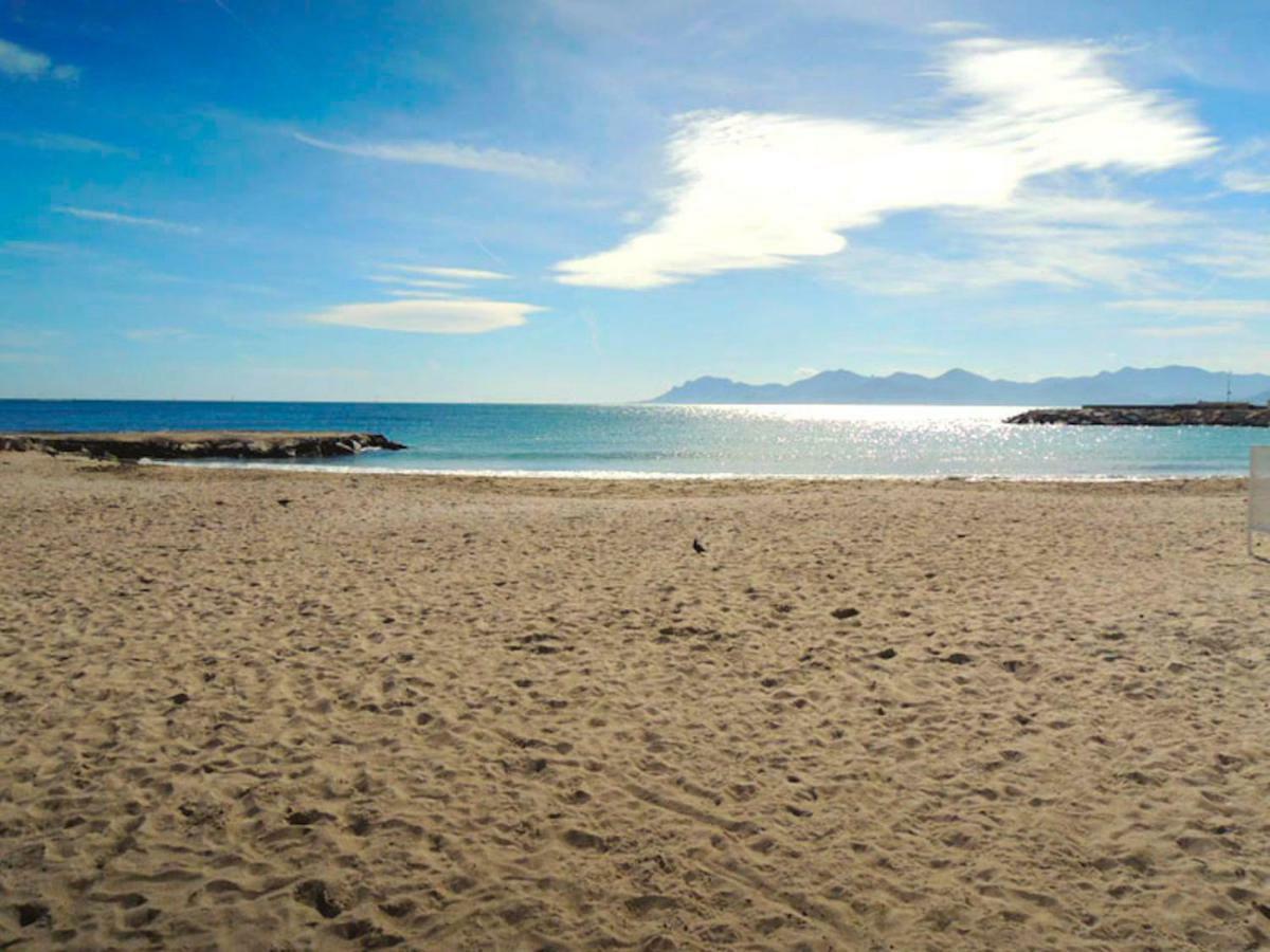 Fabulous Family 2br - Prime Location, Walk To & Shopping - By Totolulu Yellow Corner Apartment *