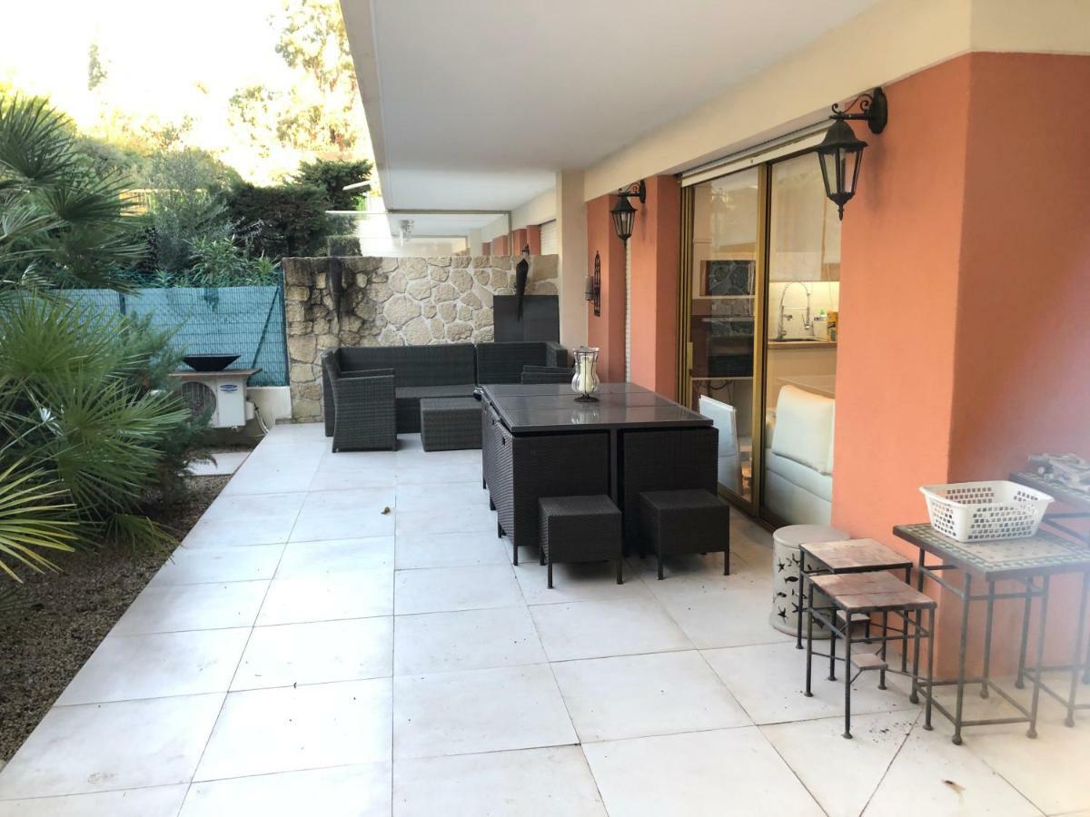 Luxe Center 6pers 300m2 Privare Garden Apartment