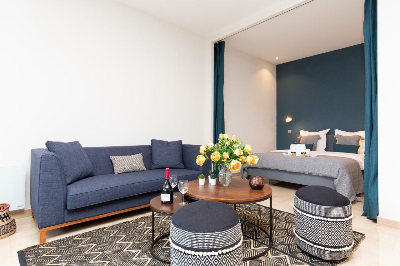 Apartment Gray D'albion Yourhosthelper *