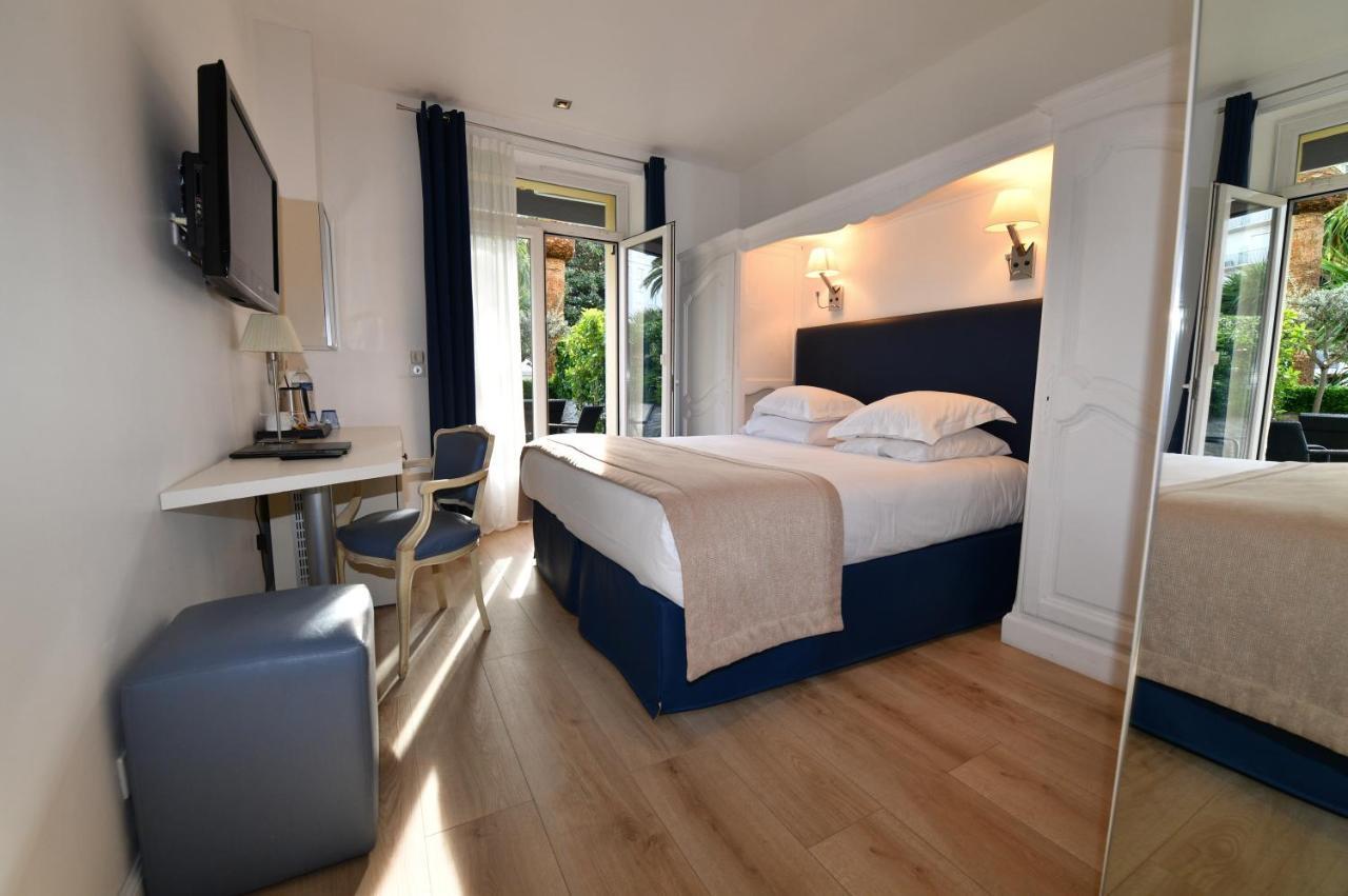 Hotel De Provence 3*
