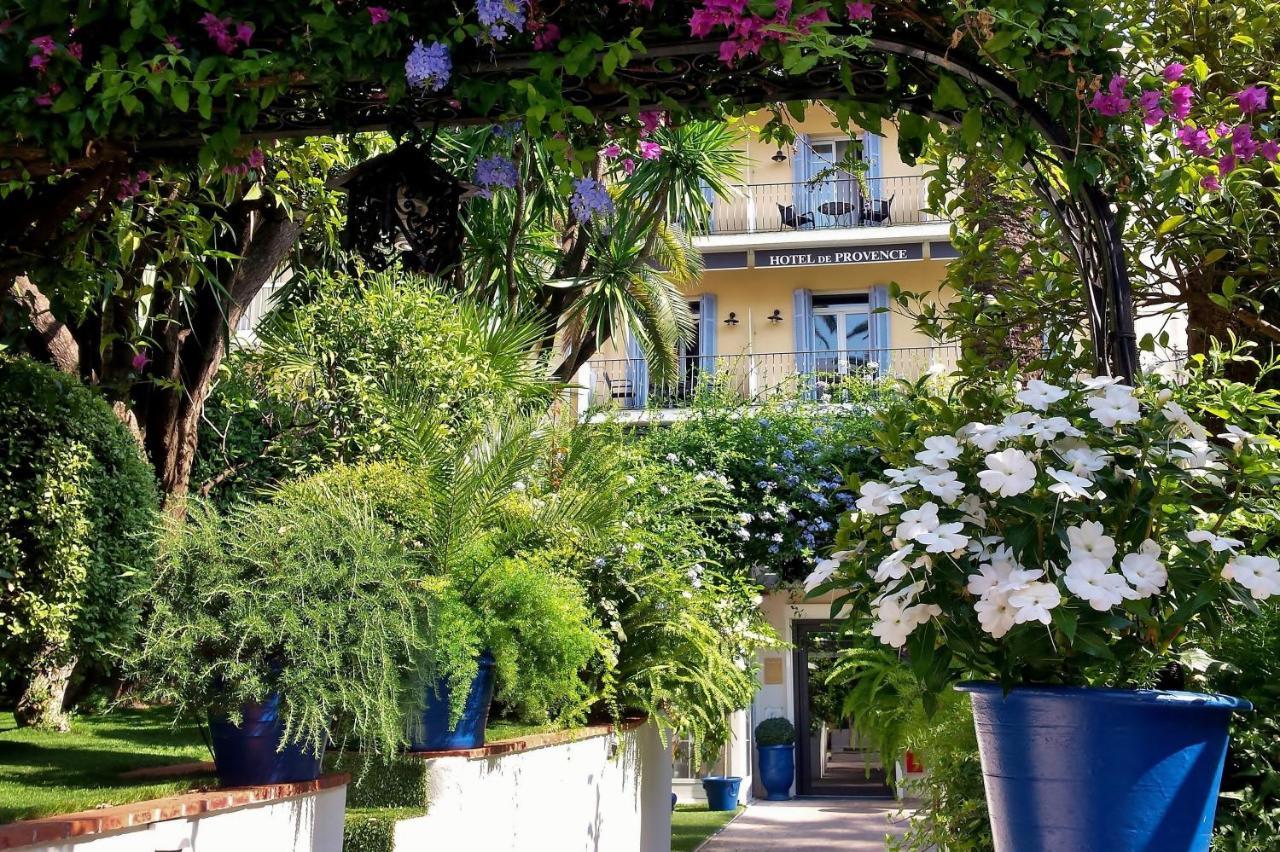 Hotel De Provence 3*