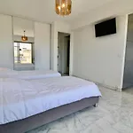 2 Bedroom & Studio Palais Royal 2 Mins From Croisette And Carlton