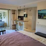 Studio Cannes Center Next To Croisette And Rue D\'Antibes