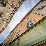 Immogroom- City Center- Ac - 5Min From The Palaisrestaurant - Wifi