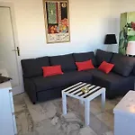 Cannes President Vue Mer