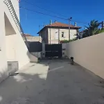 L Ensoleillee Maison 2 Chambres-Private House Cannes