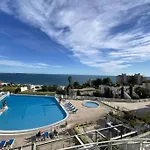 C021 Lumineux Appartement Avec Terrasse Et Piscine