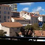Comfortable Flat With Balcony Cannes City Centre