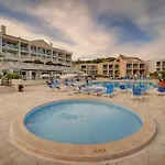 Immogroom - 2 Rooms - Renovated - Pool - Air Conditioning - Parking -