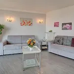 Immogroom - Sea View Terrace - Air Conditioning - Parking - Wifi