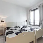 Cannes Centre 2Mins From Beach Stunning 3-Bed Apt