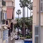 Cannes Plage 2Mn/45M2/Vue Mer/Inernet/Clim/Parking Prive