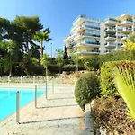 Modern Design Studio - Piscine - Residence Standing - Clim - Wifi - Terrasse